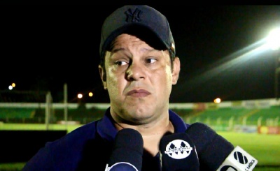 Presidente Agnaldo Turra confirmou a dispensa do técnico Giani de Freitas