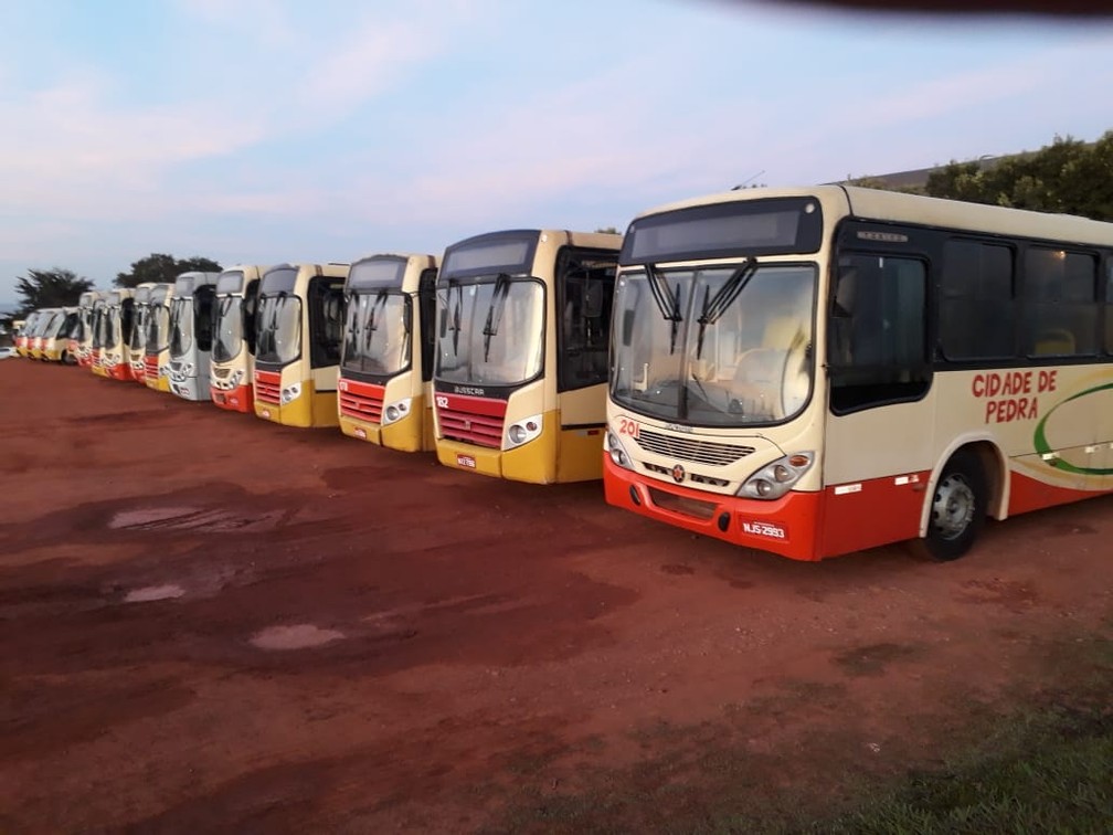 Funcionários fazem paralisação e 17 mil passageiros ficam sem ônibus em Rondonópolis-MT