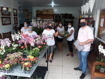 Comércio investe em novas formas de vendas para o dia das mães 