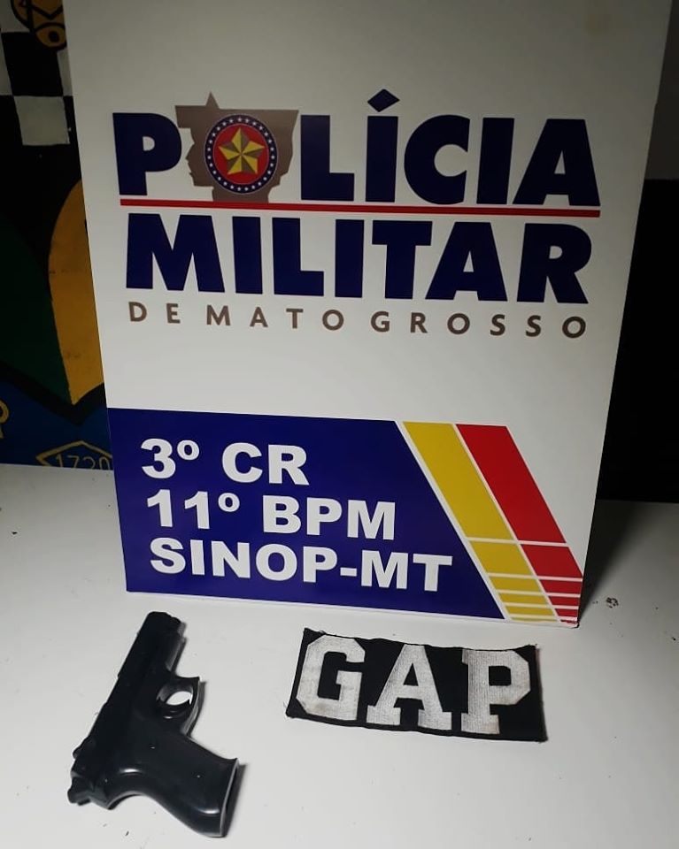 Homem é preso com simulacro acusado de realizar cobrança ilegal em Sinop-MT