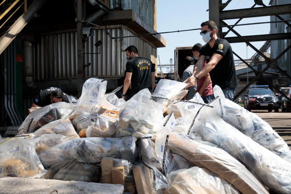 Quatro toneladas de drogas apreendidas em 2020 são incineradas em Cuiabá-MT