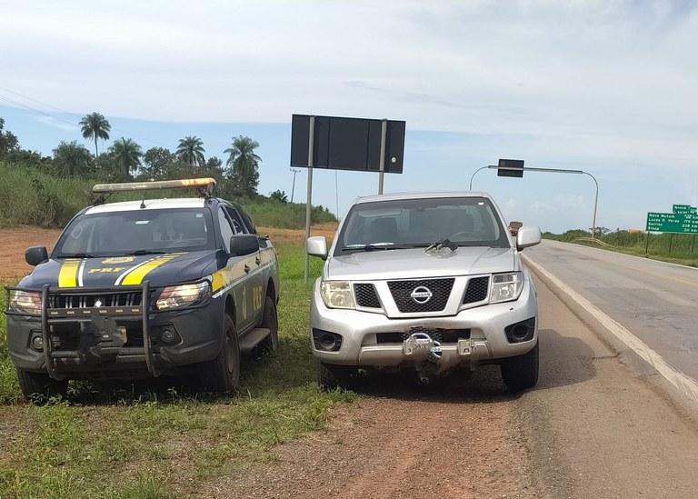 Caminhoneta roubada em Sinop é recuperada pela PRF