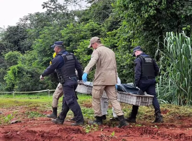 Sobe para 12 o número de corpos encontrados enterrados em cemitério clandestino em MT