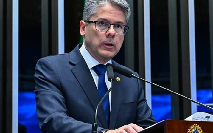 Senado aprova PL Antifacção com penas que podem chegar a 120 anos