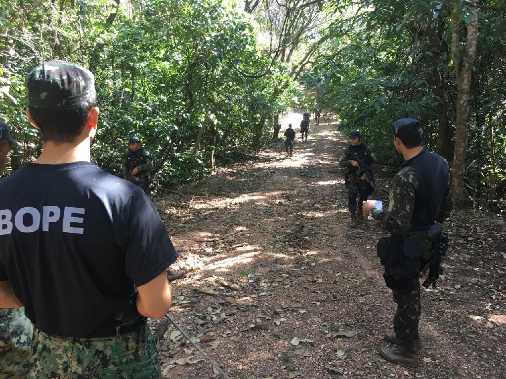 Bope e Comando de Operações Especiais do Exército trocam experiências operacionais